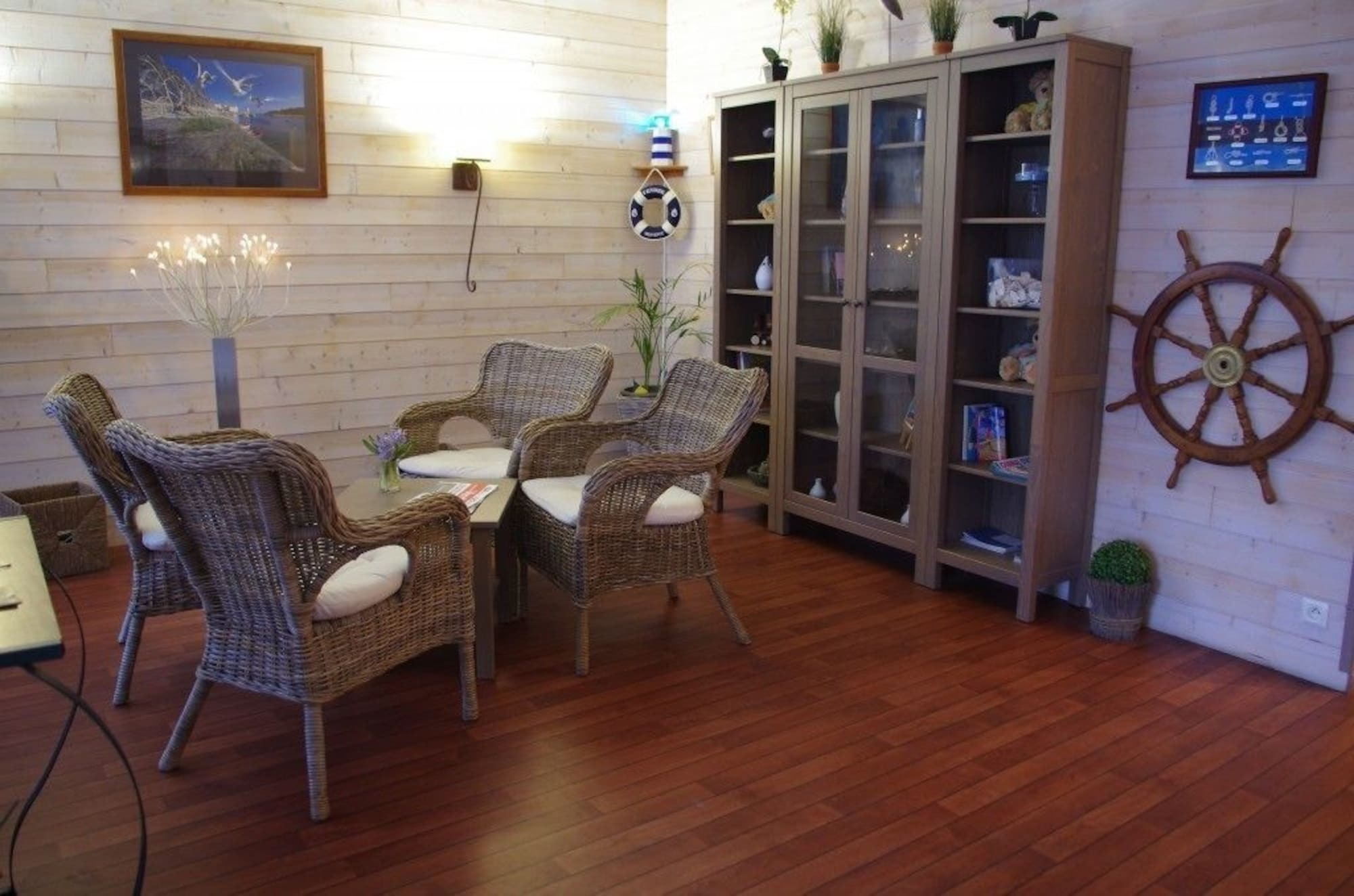 Hotel La Cote Oceane- 250 M Plage 생장드몽 외부 사진